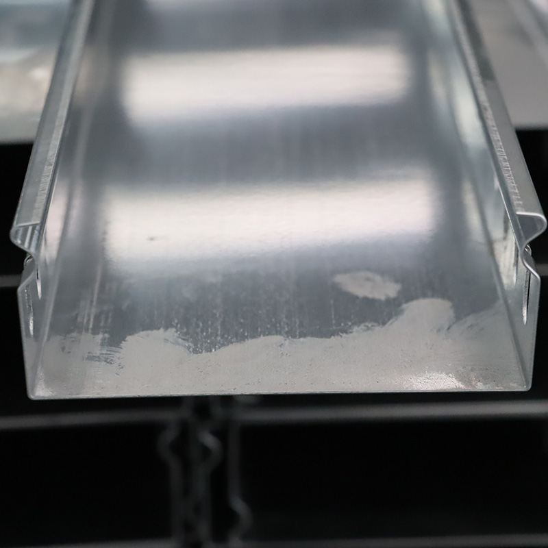 Dulang Kabel Pengunci sendiri