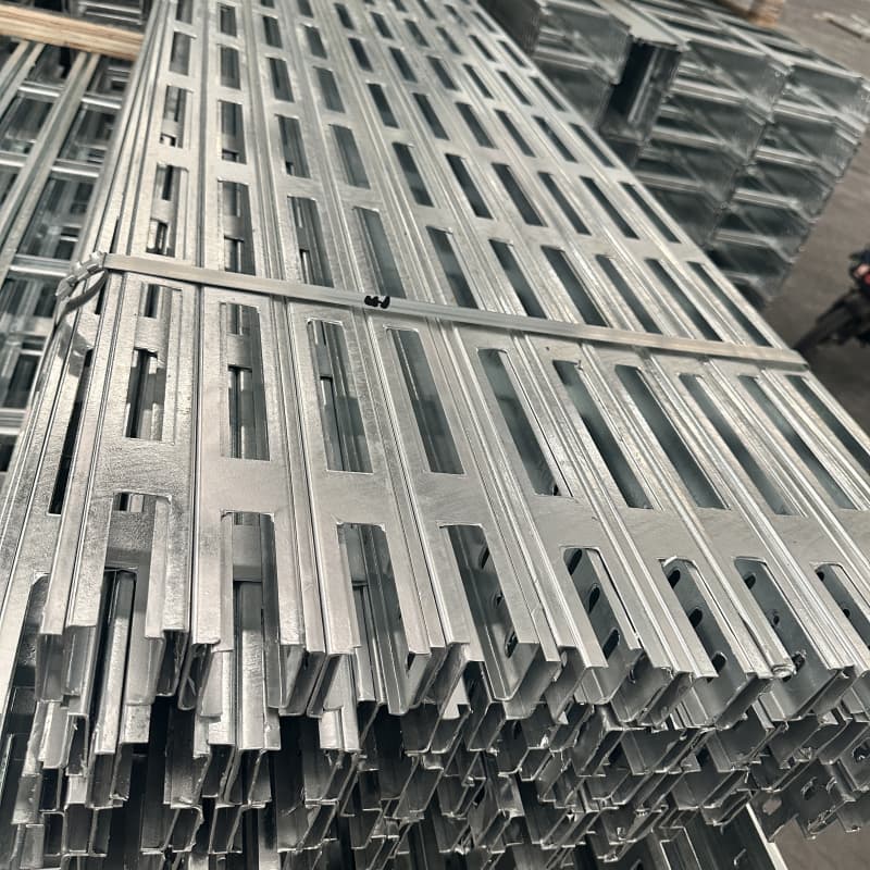 Dulang kabel rentang besar