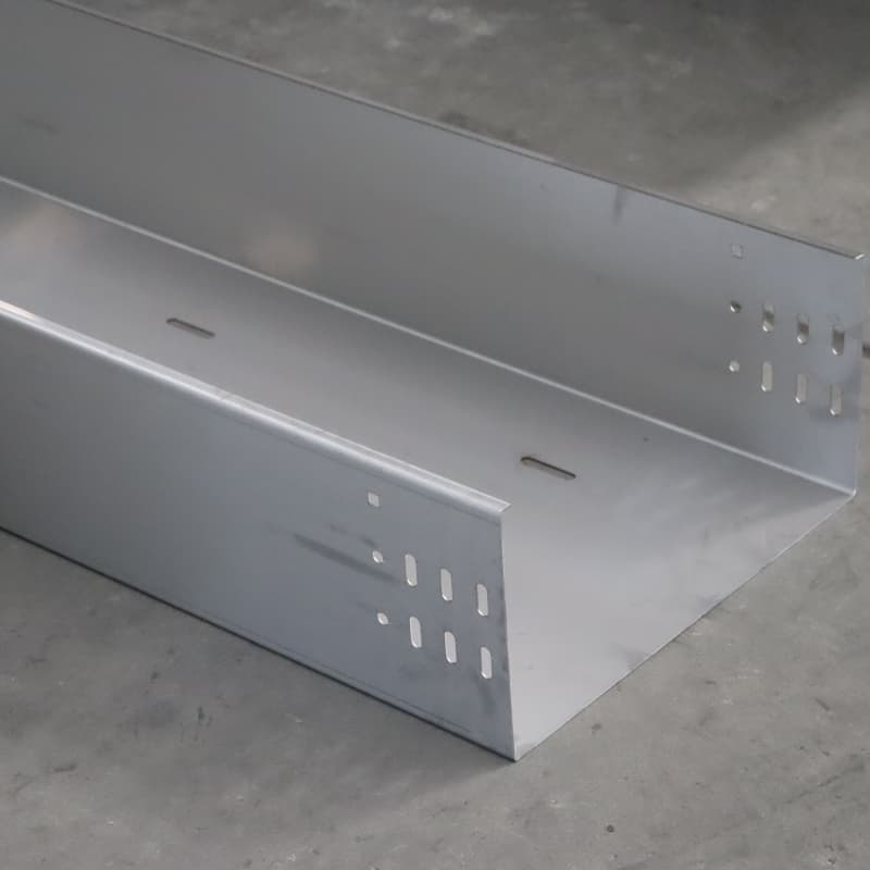 Dulang kabel melalui